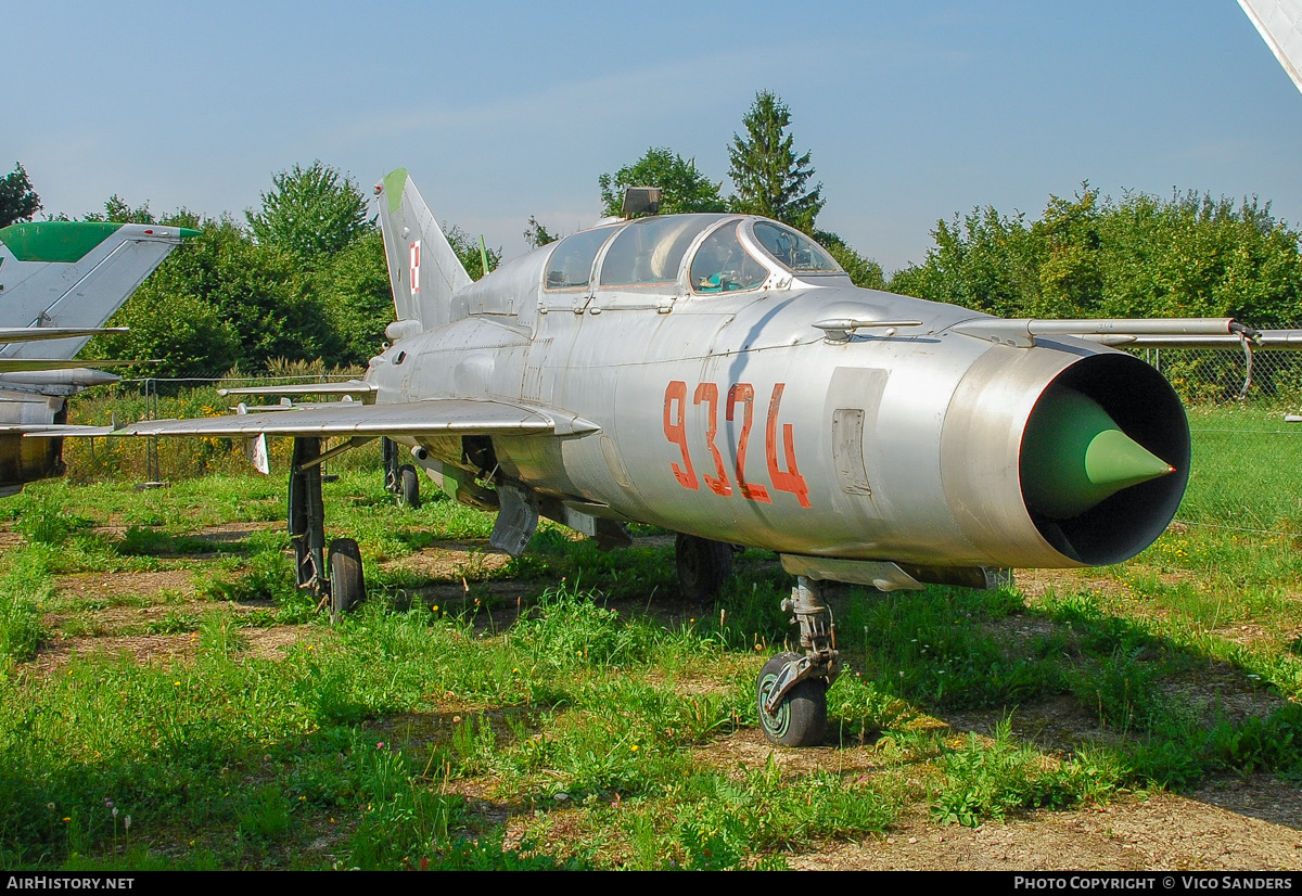 Aircraft Photo of 9324 | Mikoyan-Gurevich MiG-21UM | Poland - Air Force | AirHistory.net #820996