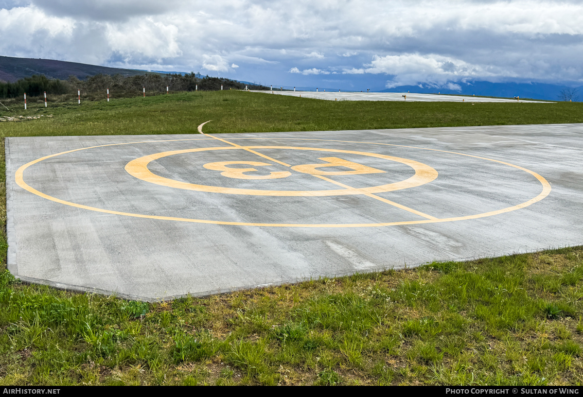 Airport photo of San Xoán de Río helicopter base in Spain | AirHistory.net #821028