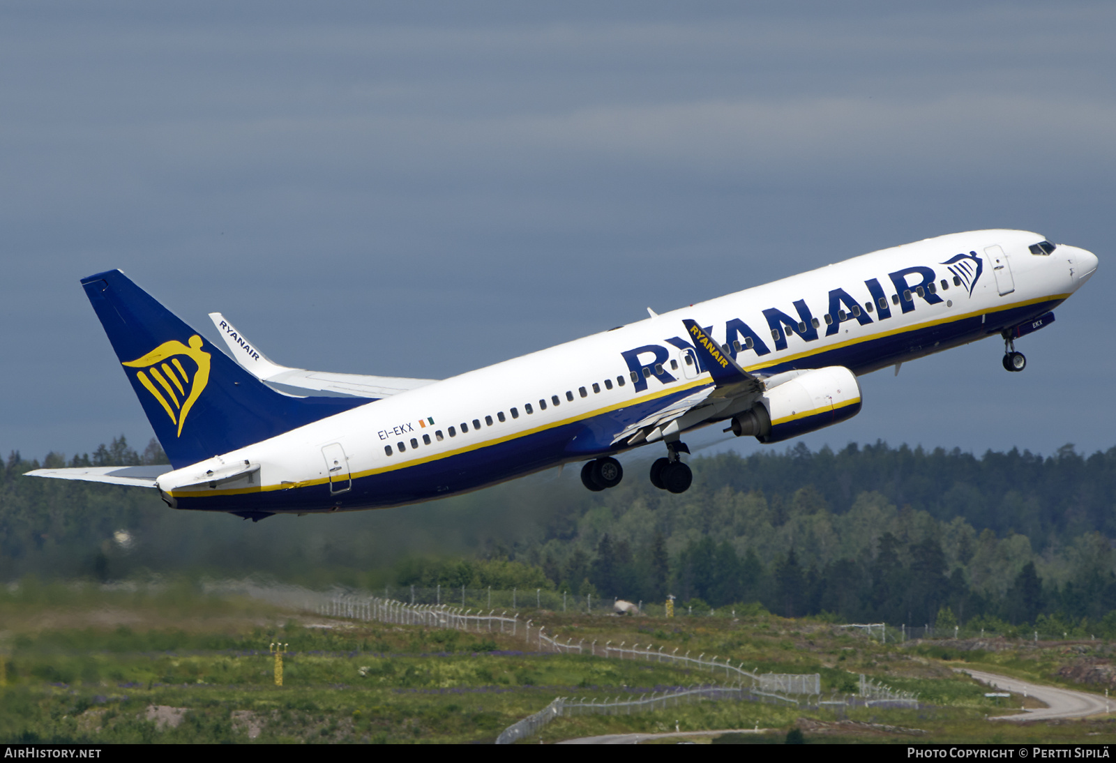 Aircraft Photo of EI-EKX | Boeing 737-8AS | Ryanair | AirHistory.net #821040