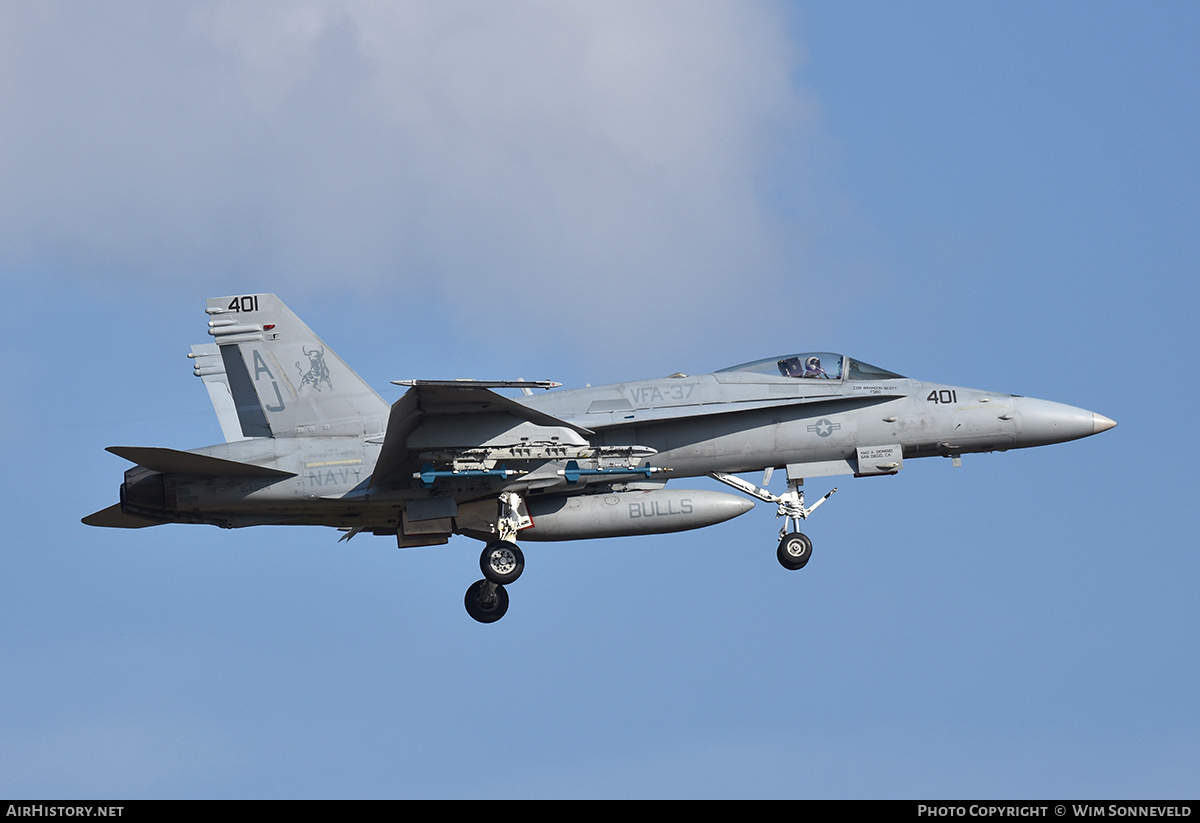 Aircraft Photo of 164954 | McDonnell Douglas F/A-18C Hornet | USA - Navy | AirHistory.net #821144