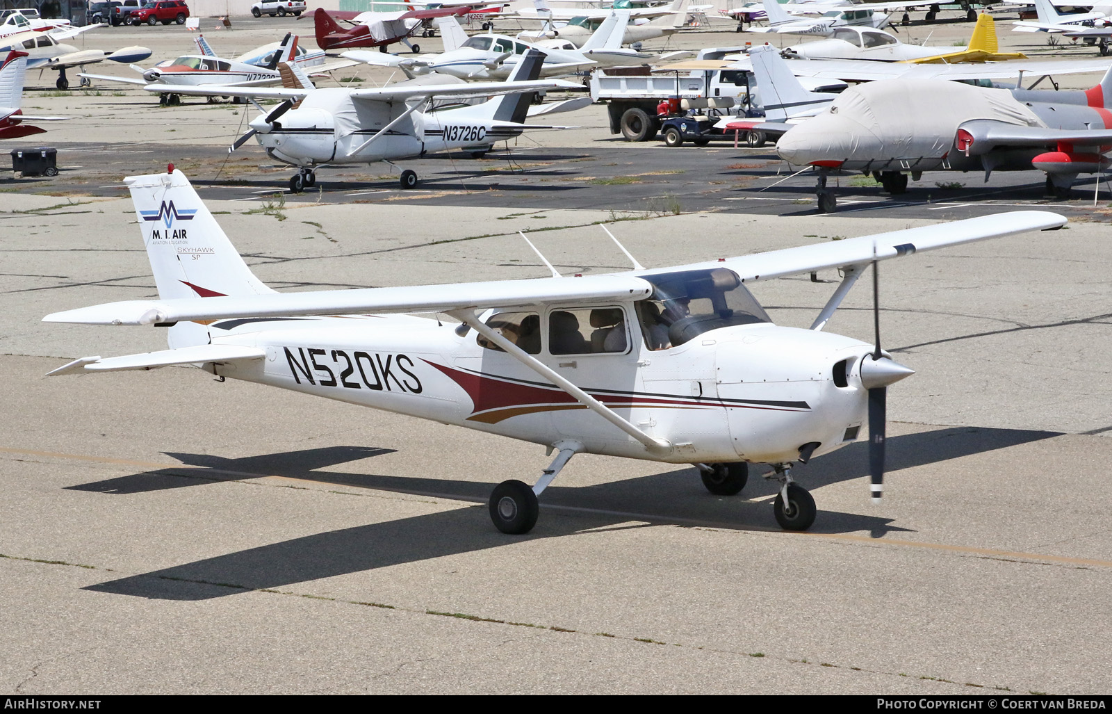 Aircraft Photo of N520KS | Cessna 172S Skyhawk | MI Air | AirHistory.net #821164