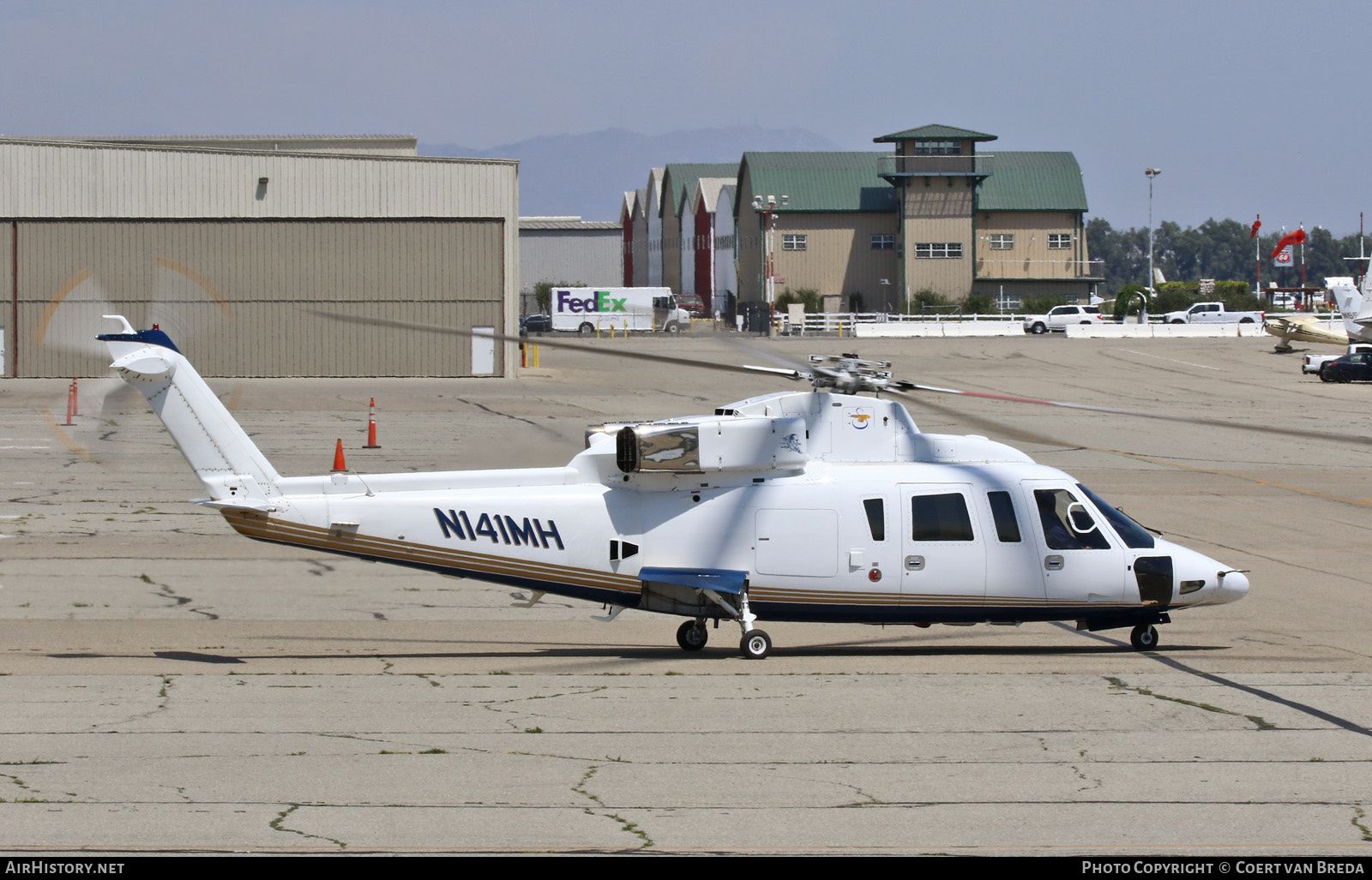 Aircraft Photo of N141MH | Sikorsky S-76A | AirHistory.net #821165