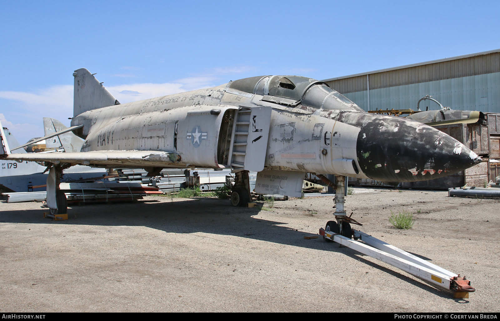 Aircraft Photo of 153843 / 416263 | McDonnell Douglas F-4S Phantom II | USA - Navy | AirHistory.net #821166