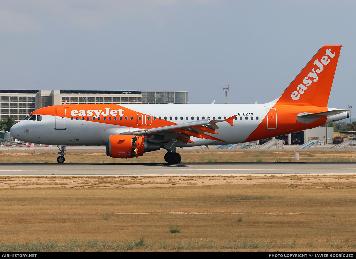 Aircraft Photo of G-EZAV | Airbus A319-111 | EasyJet | AirHistory.net #821301