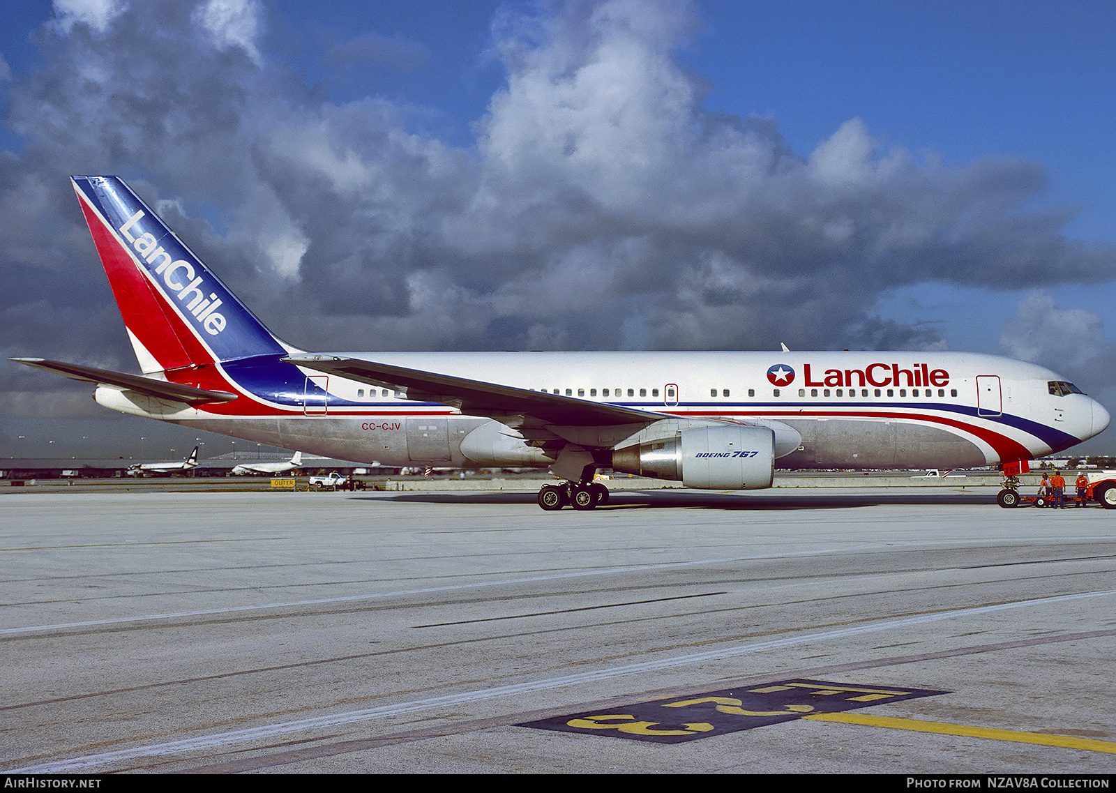 Aircraft Photo of CC-CJV | Boeing 767-216/ER | LAN Chile - Línea Aérea Nacional | AirHistory.net #821363