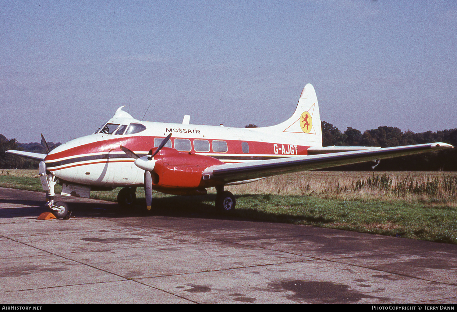 Aircraft Photo of G-AJGT | De Havilland D.H. 104 Dove 7XC | Mossair | AirHistory.net #821408