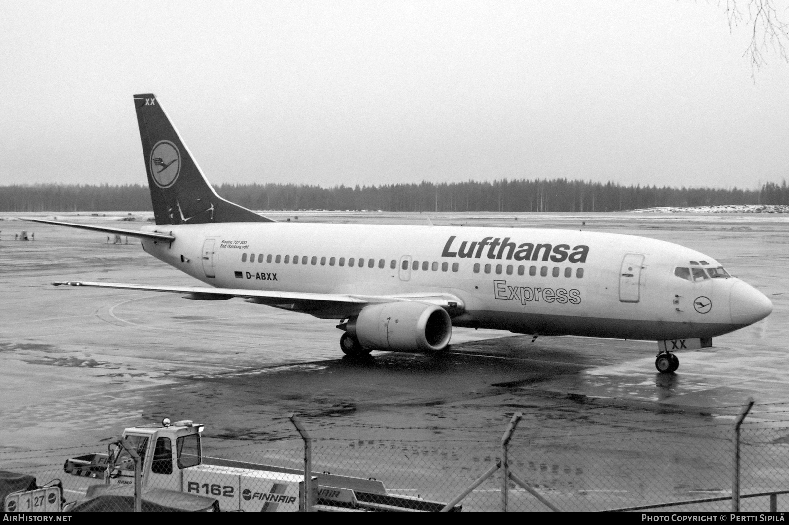 Aircraft Photo of D-ABXX | Boeing 737-330 | Lufthansa Express | AirHistory.net #821436
