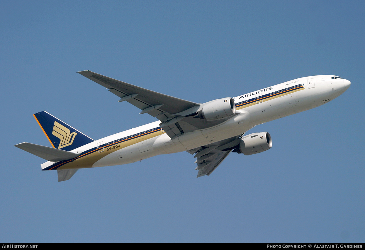 Aircraft Photo of 9V-SQJ | Boeing 777-212/ER | Singapore Airlines | AirHistory.net #821464