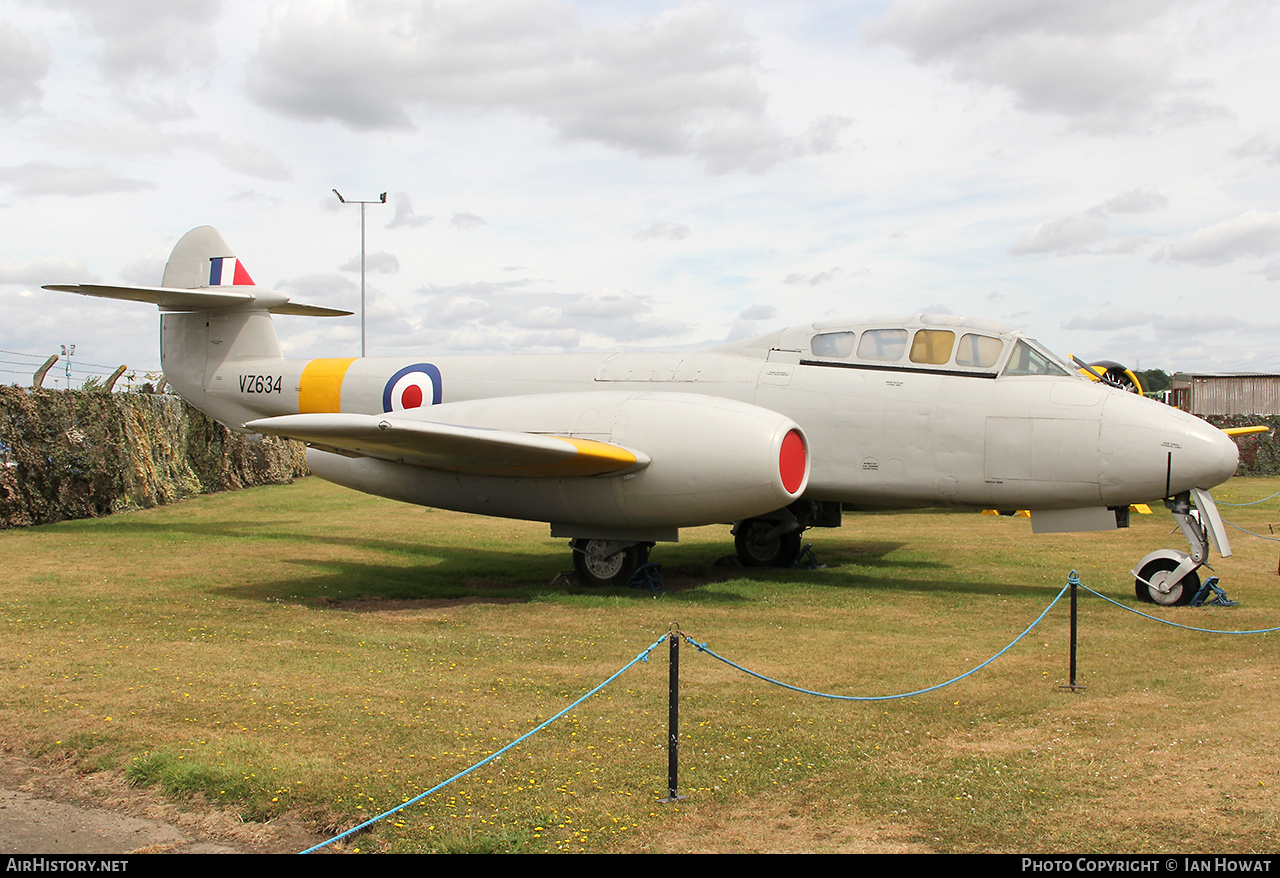 Aircraft Photo of VZ634 | Gloster Meteor T7 | UK - Air Force | AirHistory.net #821474