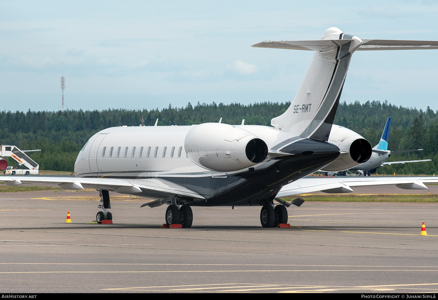 Aircraft Photo of SE-RMT | Bombardier Global 6000 (BD-700-1A10) | AirHistory.net #821599