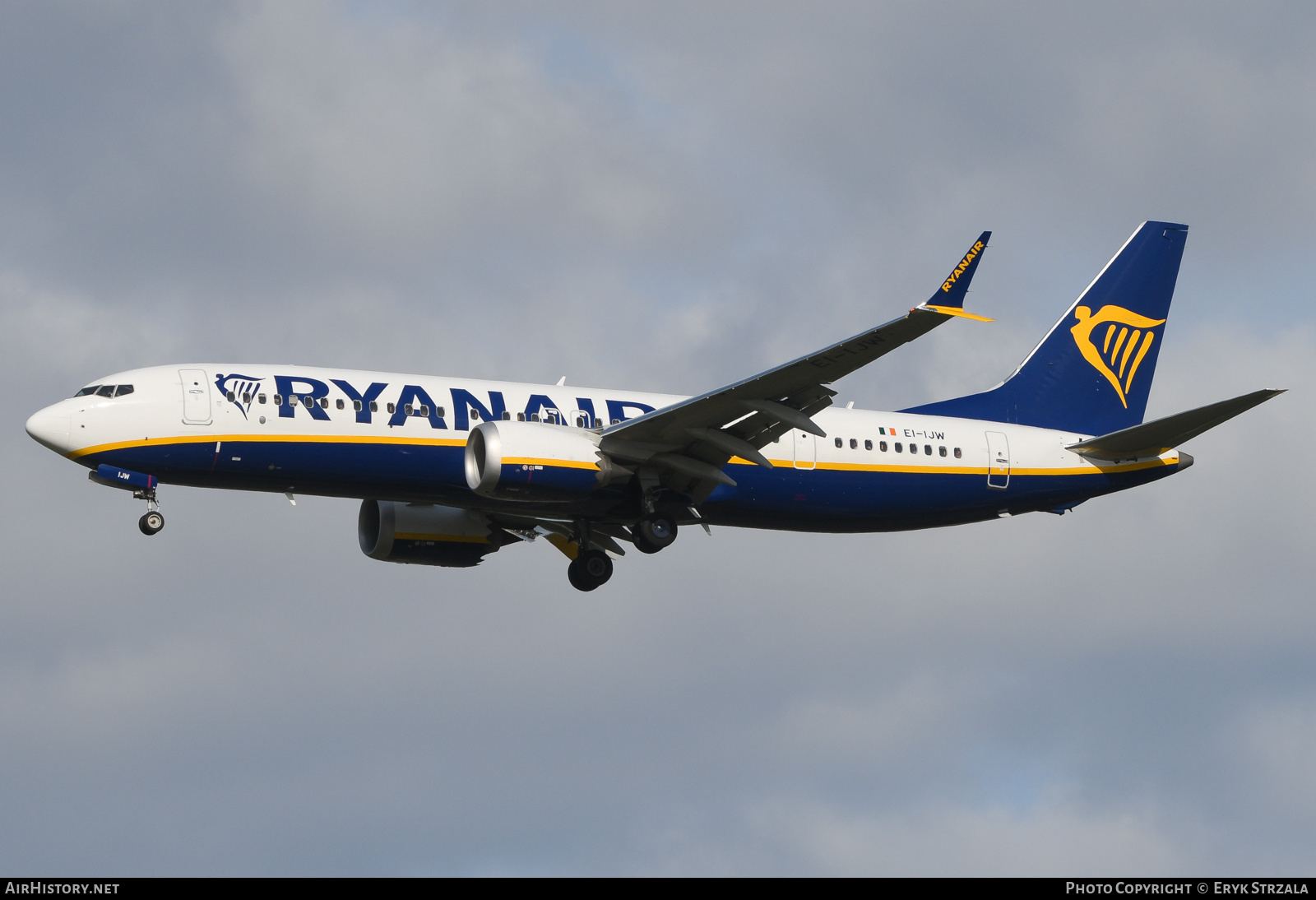 Aircraft Photo of EI-IJW | Boeing 737-8200 Max 200 | Ryanair | AirHistory.net #821697