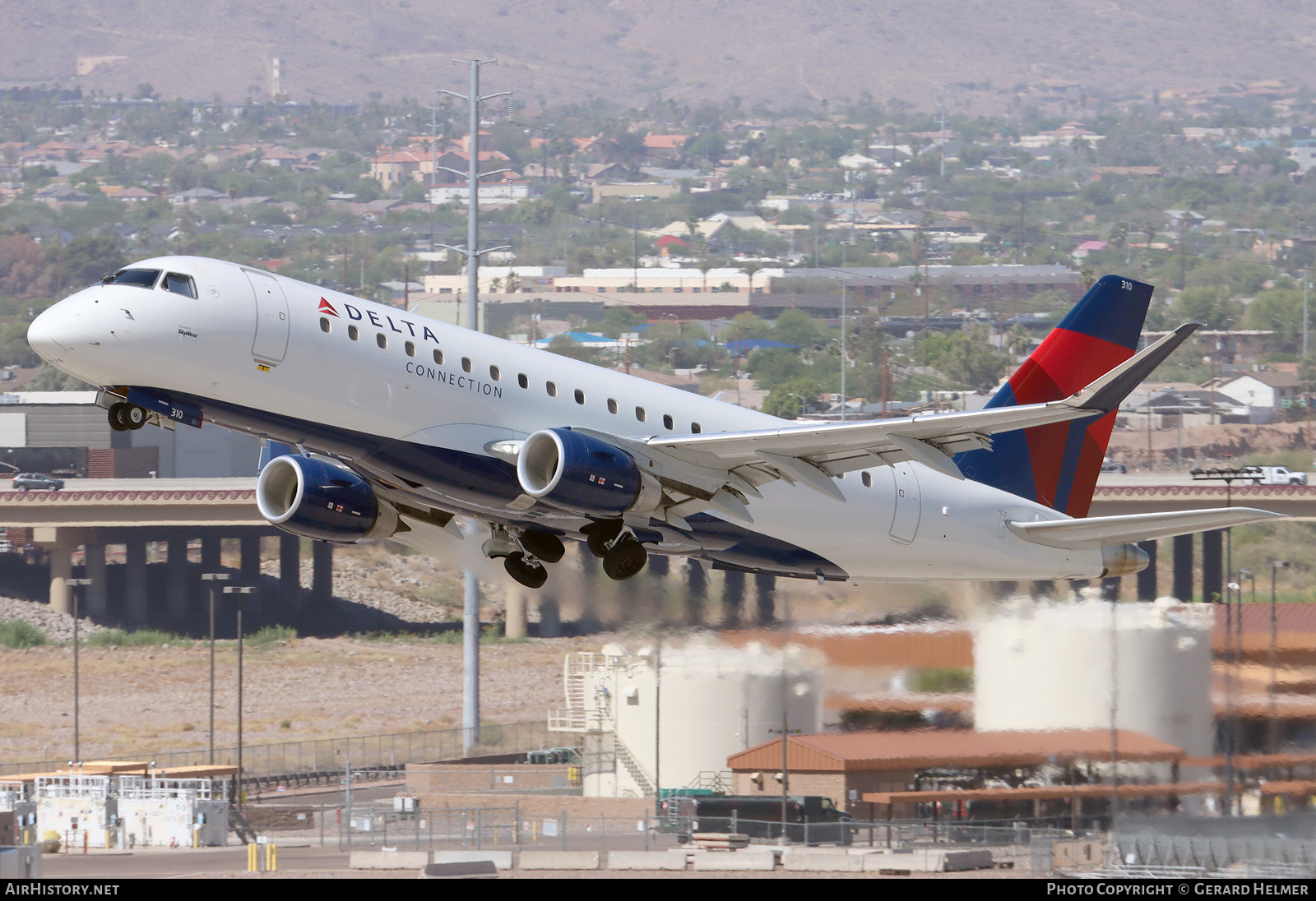 Aircraft Photo of N310SY | Embraer 175LR (ERJ-170-200LR) | Delta Connection | AirHistory.net #821721