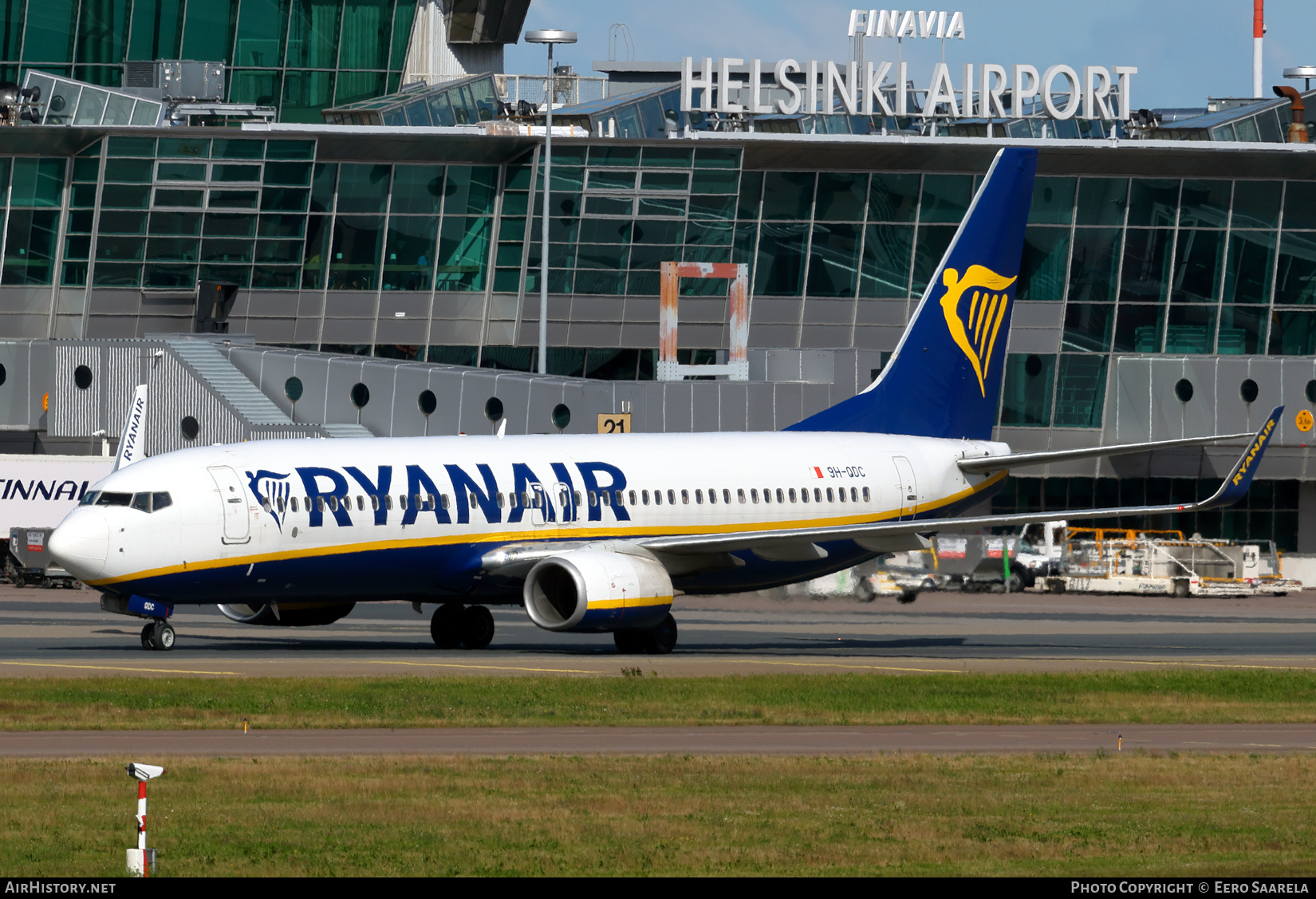 Aircraft Photo of 9H-QDC | Boeing 737-800 | Ryanair | AirHistory.net #821766