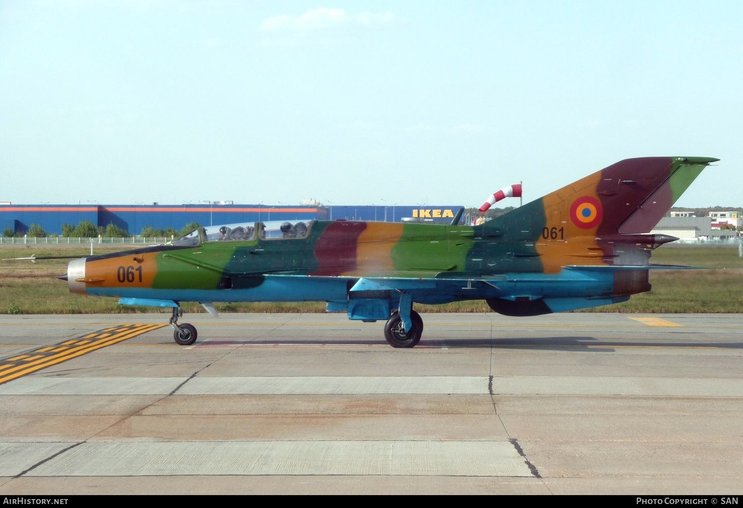 Aircraft Photo of 061 | Mikoyan-Gurevich MiG-21UM Lancer B | Romania - Air Force | AirHistory.net #821769