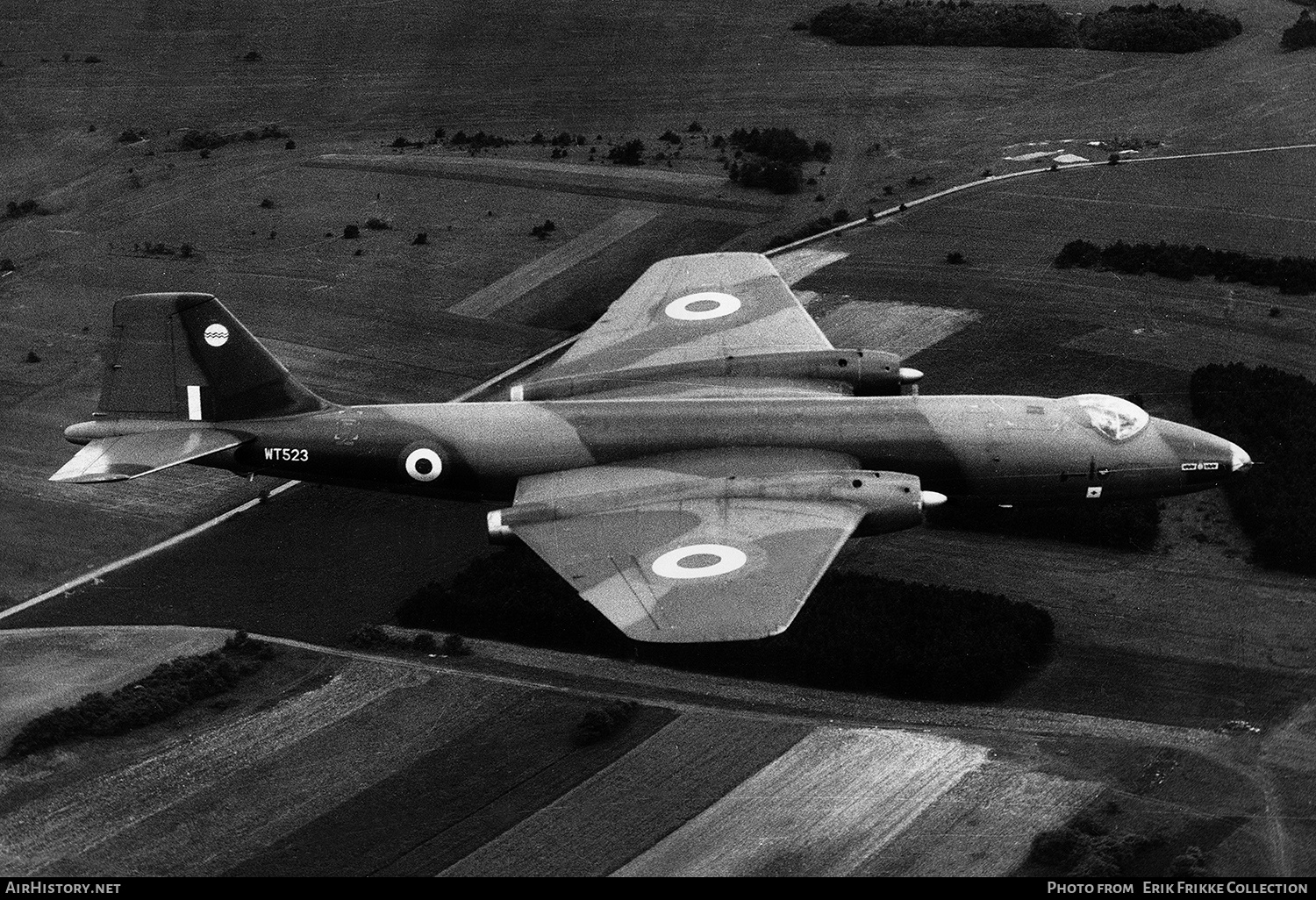 Aircraft Photo of WT523 | English Electric Canberra PR7 | UK - Air Force | AirHistory.net #821823