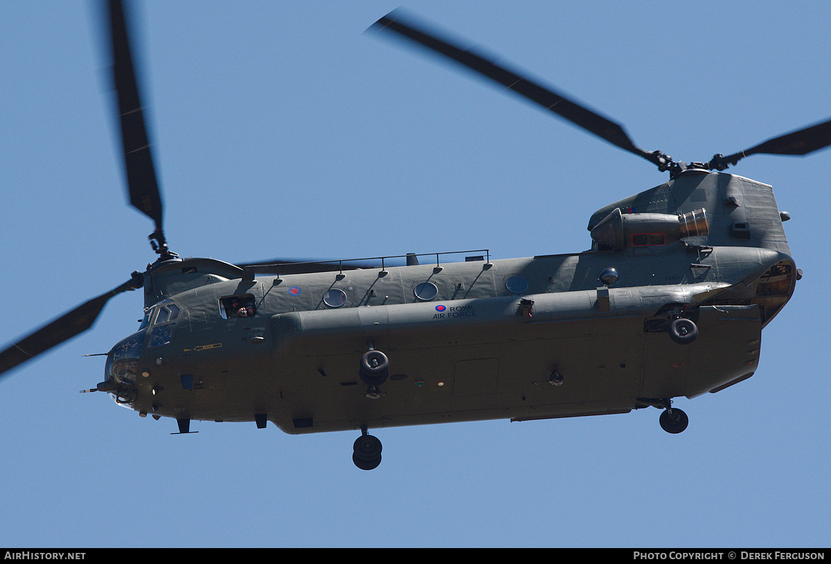 Aircraft Photo of ZA680 | Boeing Chinook HC2 (352) | UK - Air Force | AirHistory.net #821839
