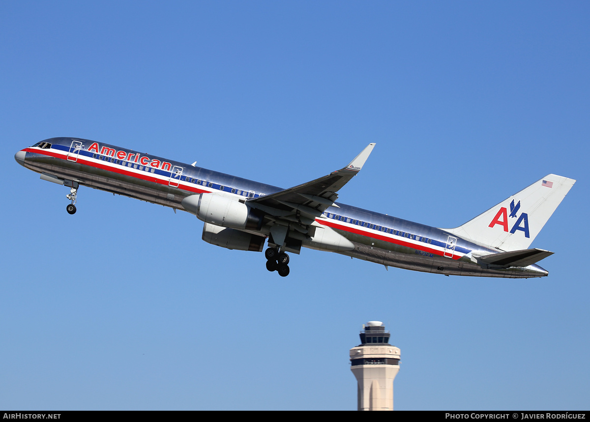 Aircraft Photo of N621AM | Boeing 757-223 | American Airlines | AirHistory.net #821870