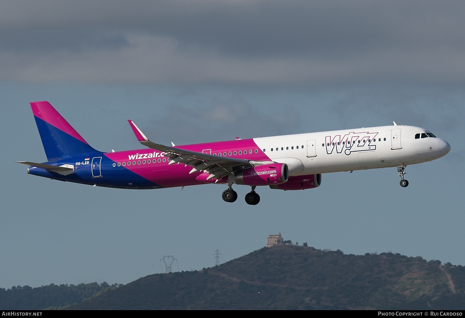 Aircraft Photo of HA-LXB | Airbus A321-231 | Wizz Air | AirHistory.net #821893