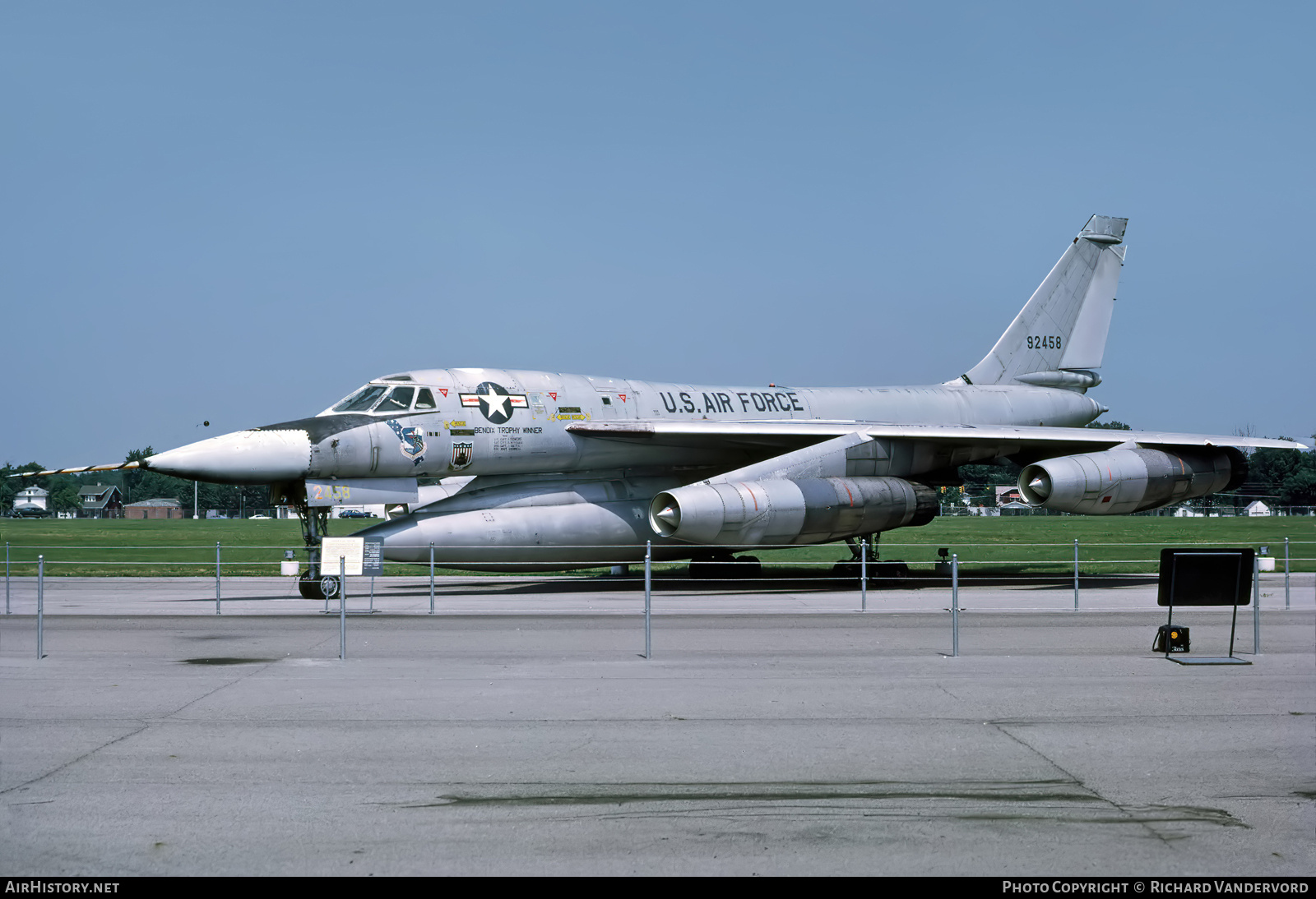 Aircraft Photo of 59-2458 / 92458 | Convair B-58A Hustler | USA - Air Force | AirHistory.net #821955