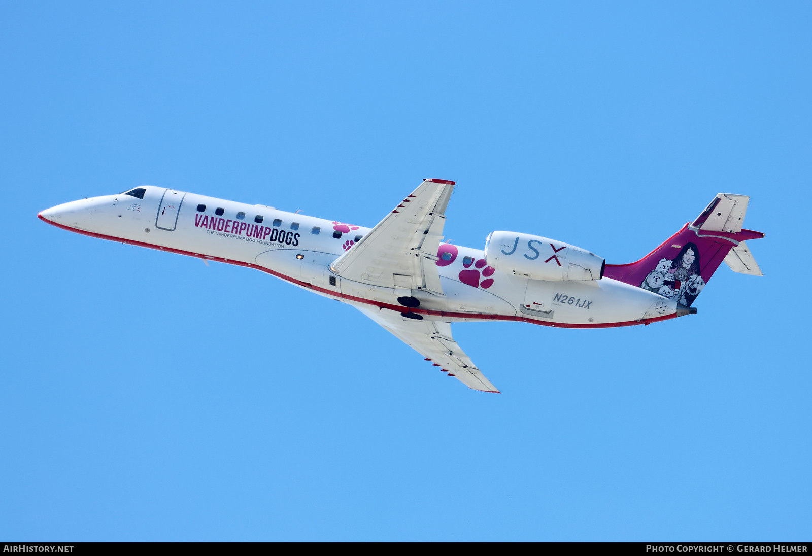 Aircraft Photo of N261JX | Embraer ERJ-135LR (EMB-135LR) | JetSuiteX - JSX | AirHistory.net #822072