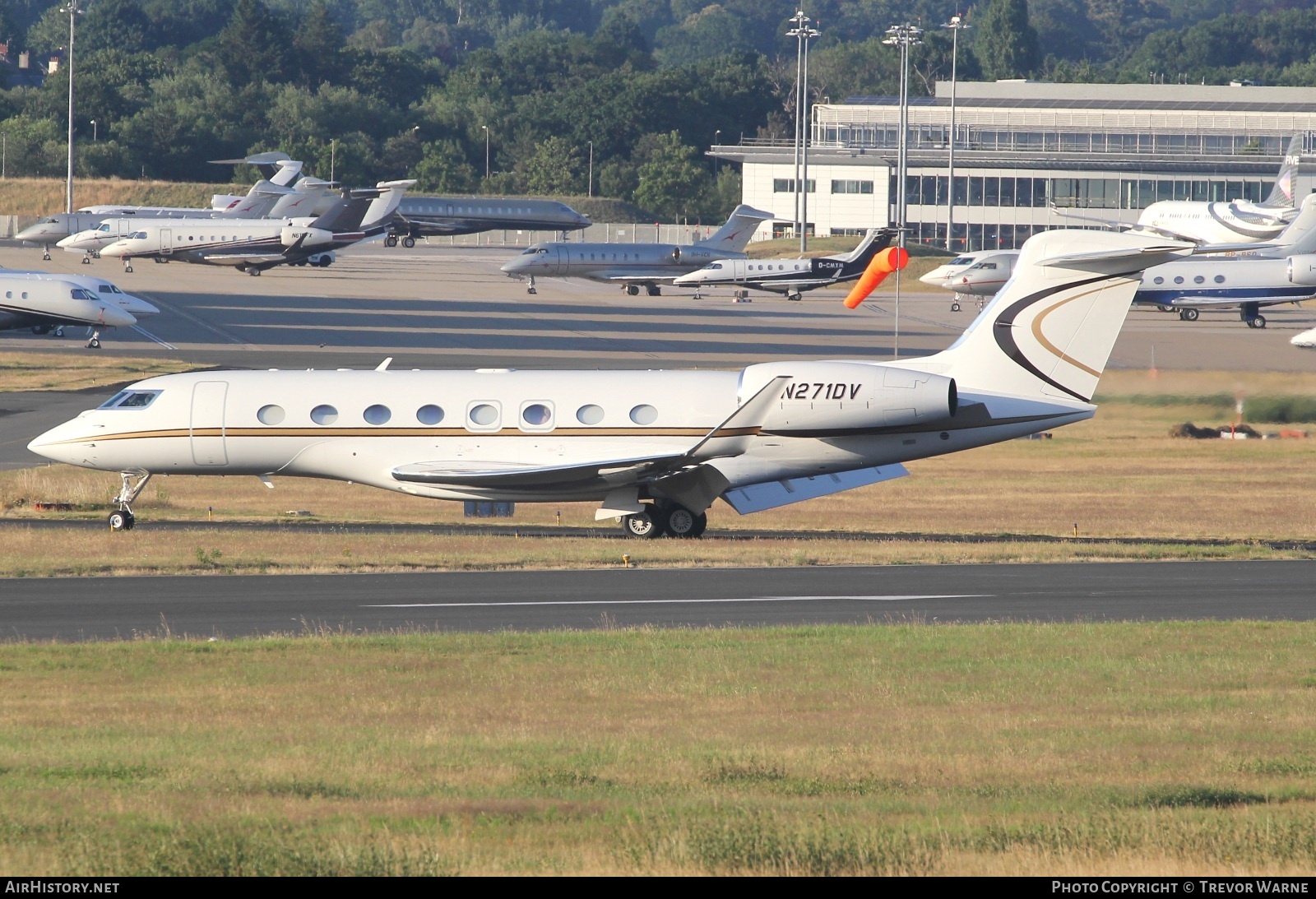 Aircraft Photo of N271DV | Gulfstream Aerospace G650ER (G-VI) | AirHistory.net #822088