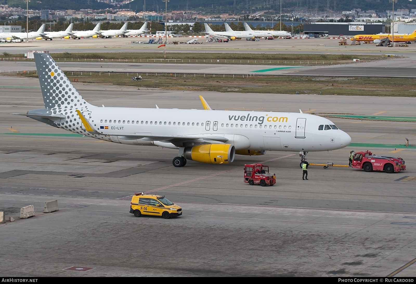 Aircraft Photo of EC-LVT | Airbus A320-232 | Vueling Airlines | AirHistory.net #822134