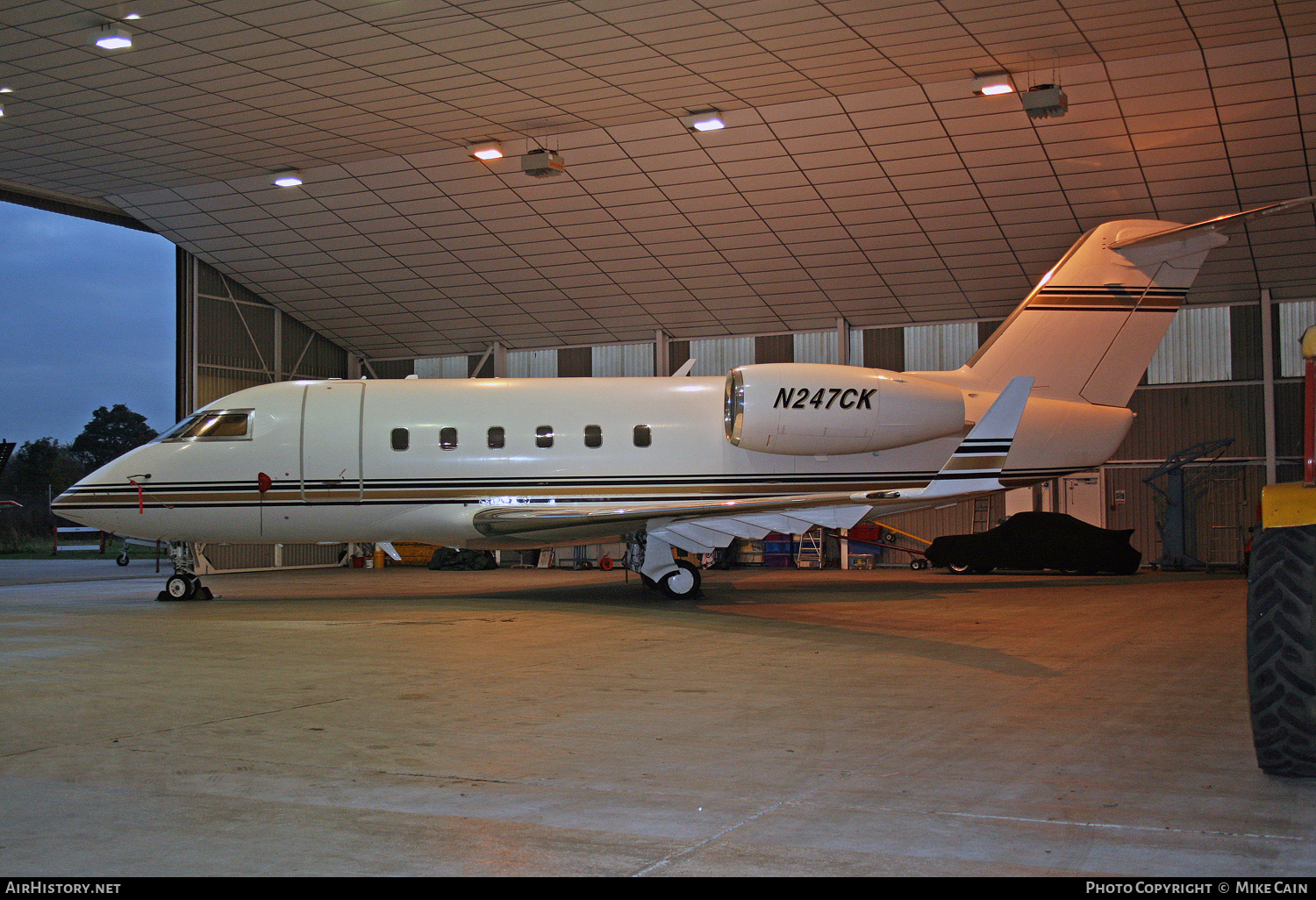 Aircraft Photo of N247CK | Canadair Challenger 600S (CL-600-1A11) | AirHistory.net #822144