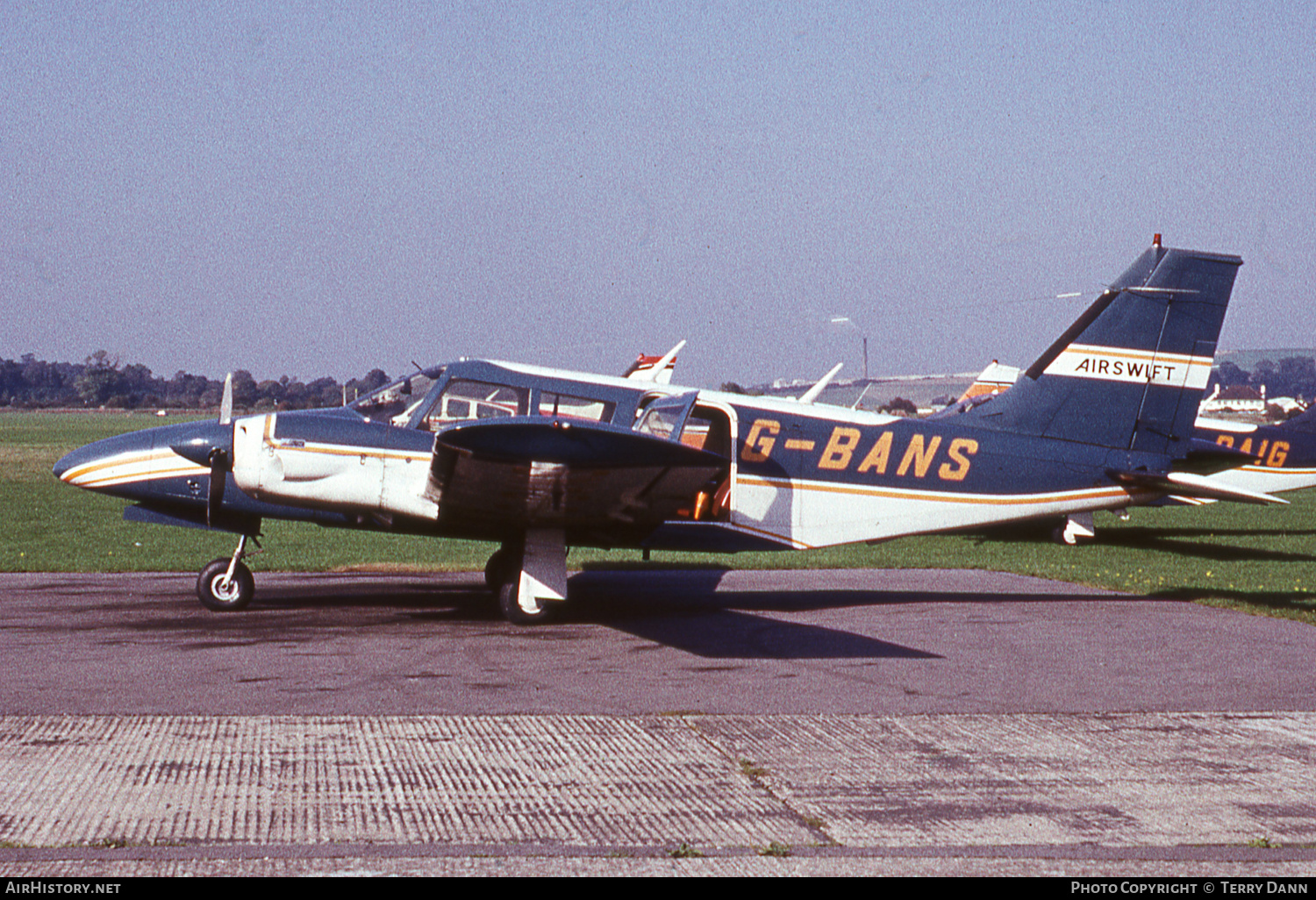 Aircraft Photo of G-BANS | Piper PA-34-200 Seneca | Air Swift | AirHistory.net #822199