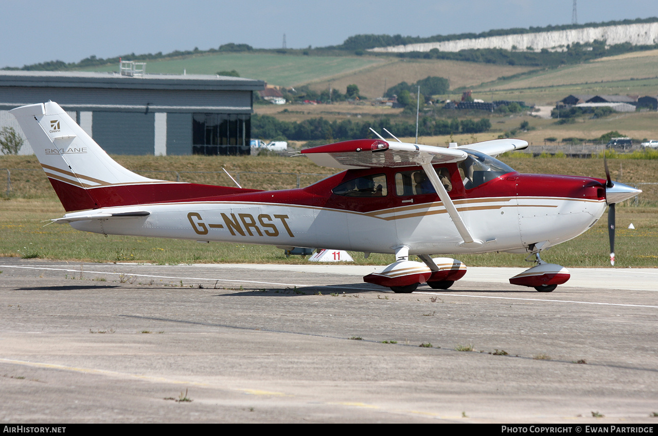 Aircraft Photo of G-NRST | Cessna 182T Skylane | AirHistory.net #822236