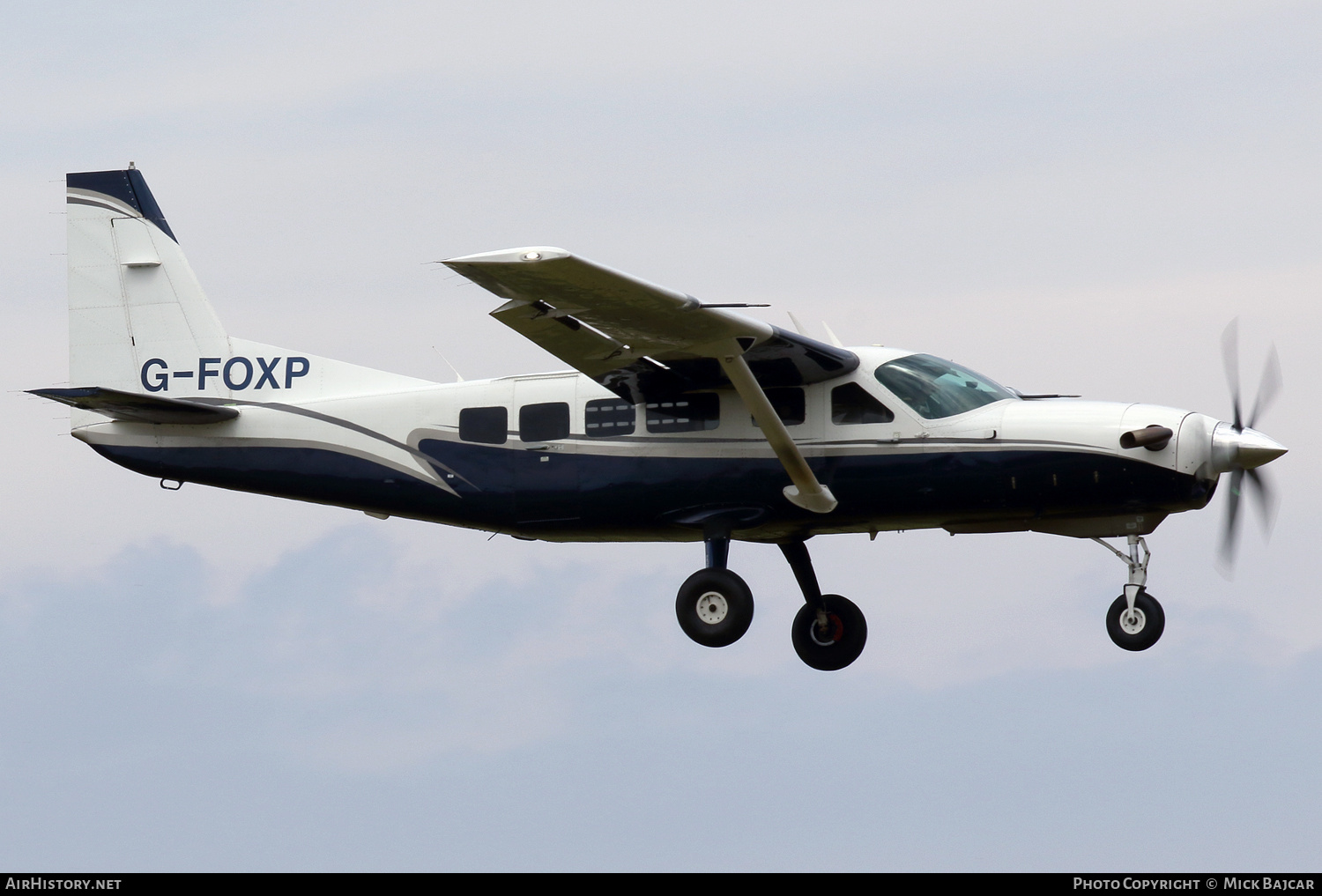Aircraft Photo of G-FOXP | Cessna 208 Caravan I | AirHistory.net #822277