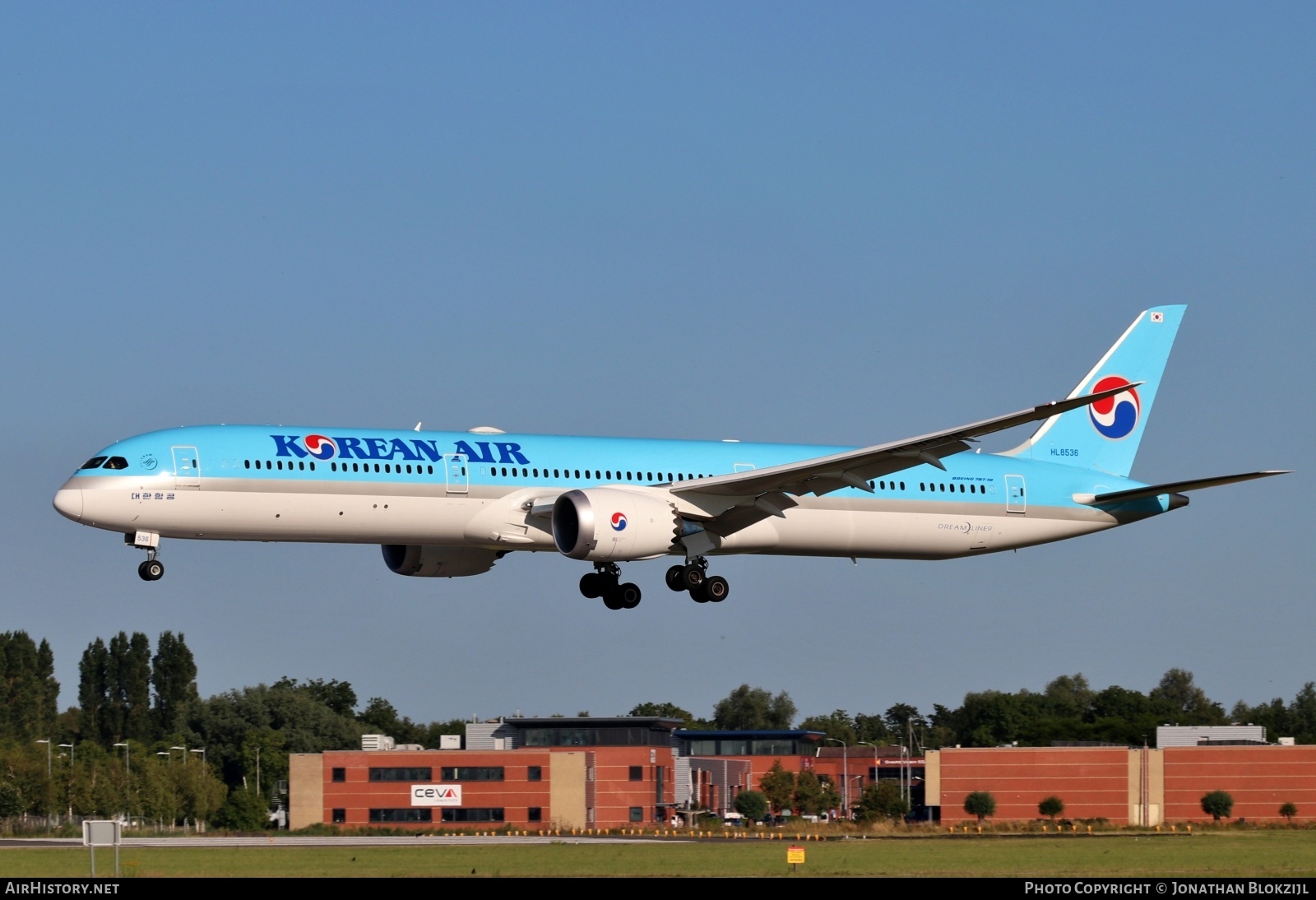 Aircraft Photo of HL8536 | Boeing 787-10 Dreamliner | Korean Air | AirHistory.net #822288