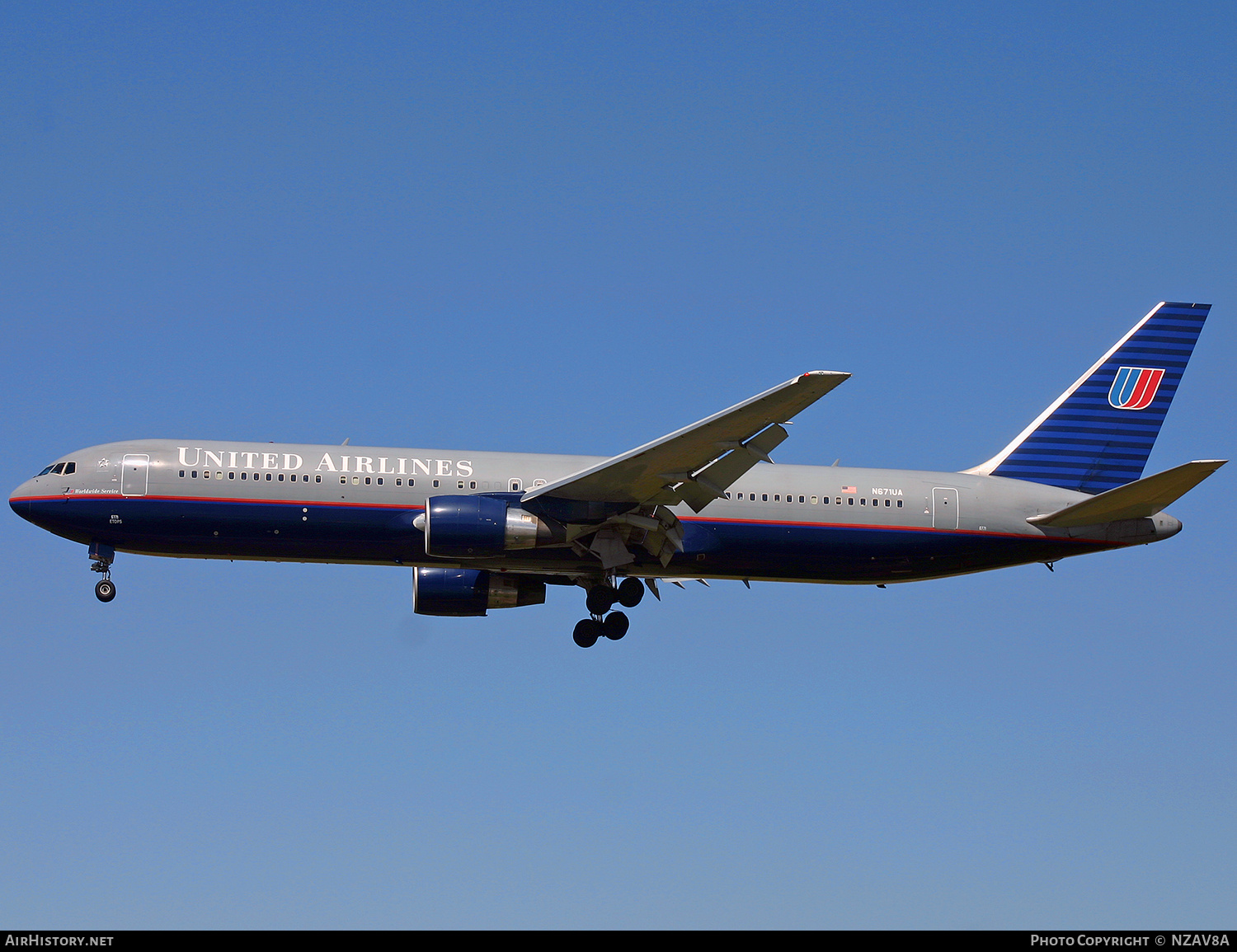 Aircraft Photo of N671UA | Boeing 767-322/ER | United Airlines | AirHistory.net #822307