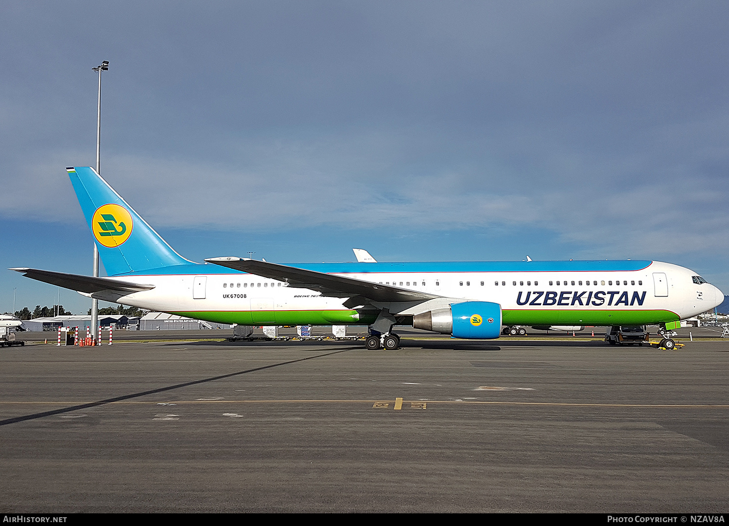 Aircraft Photo of UK67008 | Boeing 767-33P/ER | Uzbekistan Airways | AirHistory.net #822308