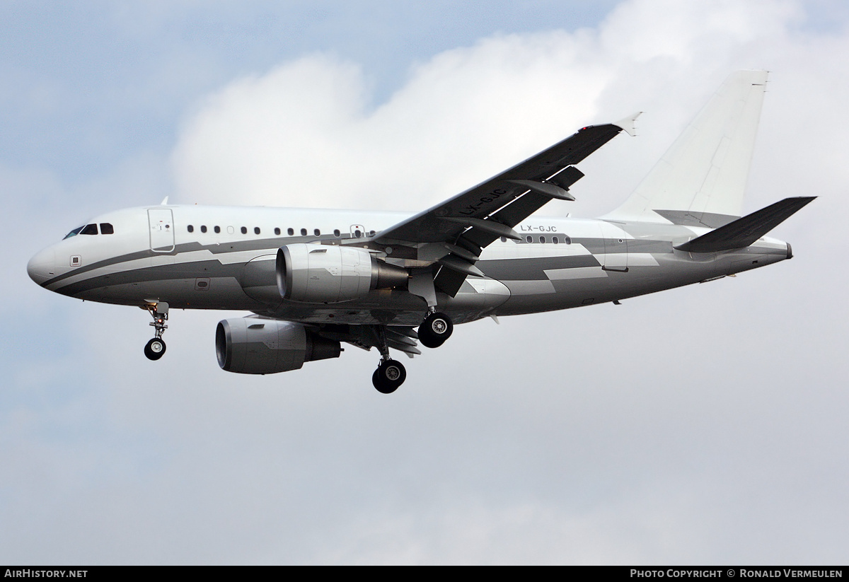 Aircraft Photo of LX-GJC | Airbus ACJ318 (A318-112/CJ) | AirHistory.net #822422