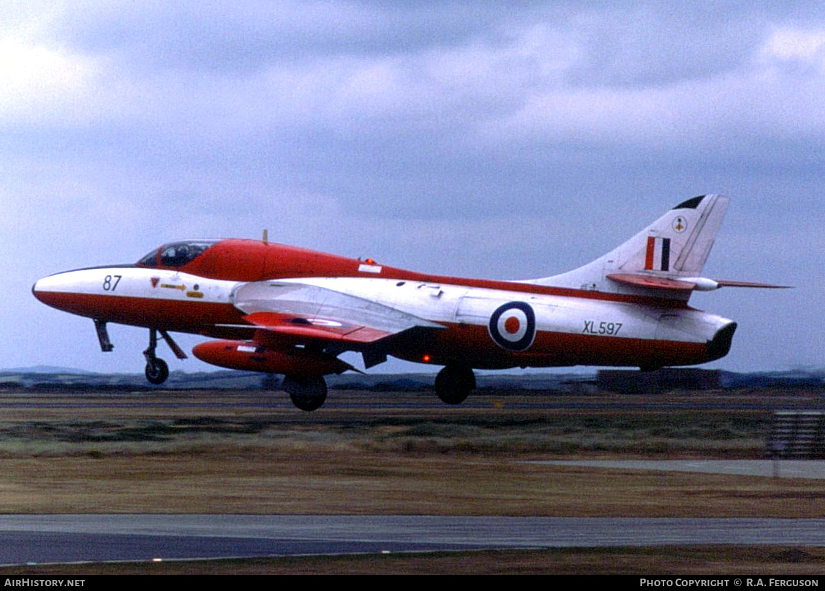 Aircraft Photo of XL597 | Hawker Hunter T7 | UK - Air Force | AirHistory.net #822457
