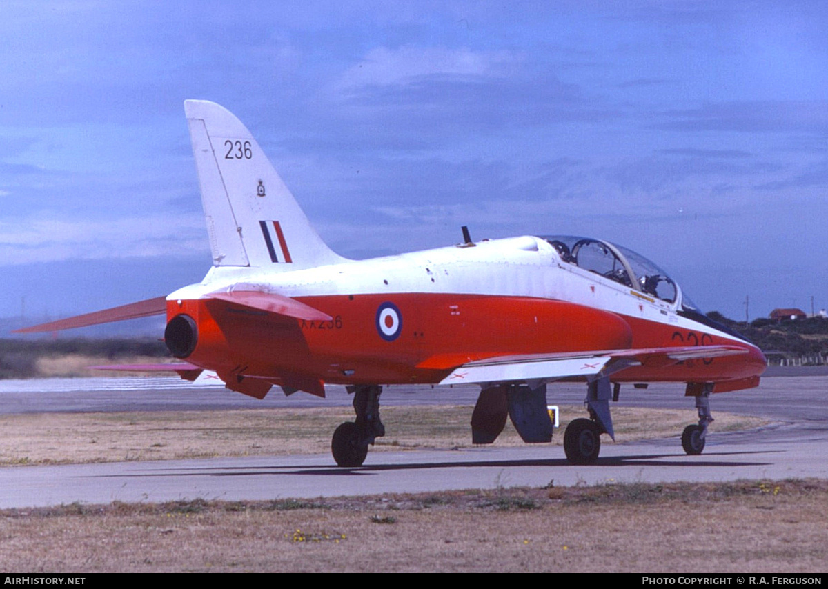 Aircraft Photo of XX236 | British Aerospace Hawk T.1 | UK - Air Force | AirHistory.net #822489