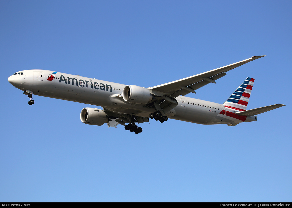 Aircraft Photo of N718AN | Boeing 777-323/ER | American Airlines | AirHistory.net #822536
