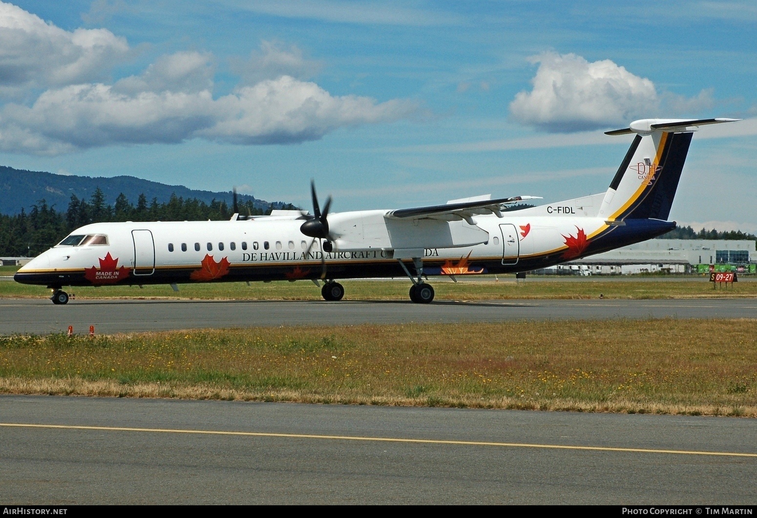Aircraft Photo of C-FIDL | Bombardier DHC-8-402 Dash 8 | De Havilland Canada | AirHistory.net #822561