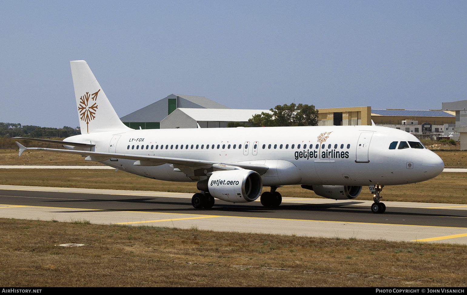 Aircraft Photo of LY-FOX | Airbus A320-214 | GetJet Airlines | AirHistory.net #822677