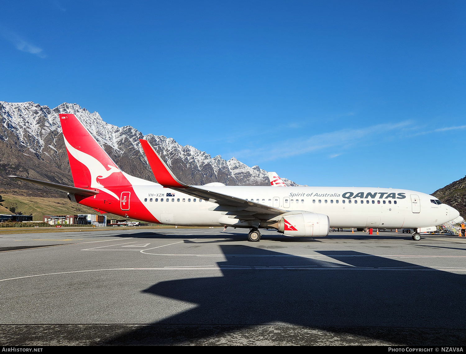 Aircraft Photo of VH-XZM | Boeing 737-838 | Qantas | AirHistory.net #822744