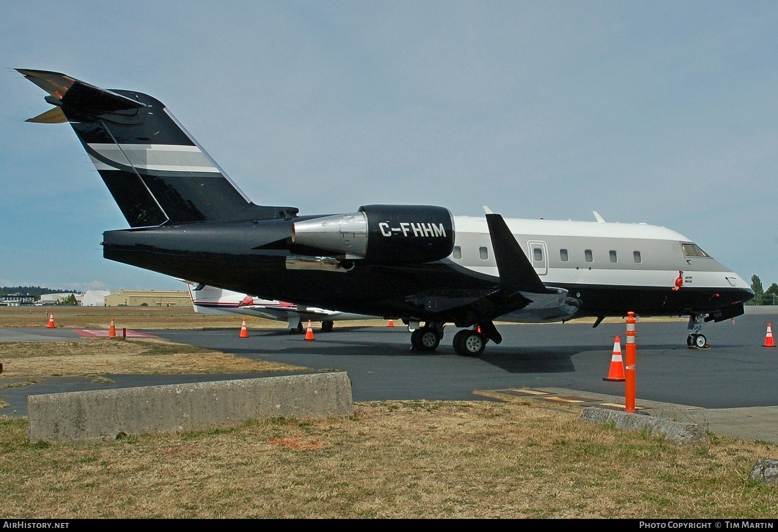 Aircraft Photo of C-FHHM | Bombardier Challenger 604 (CL-600-2B16) | AirHistory.net #822754