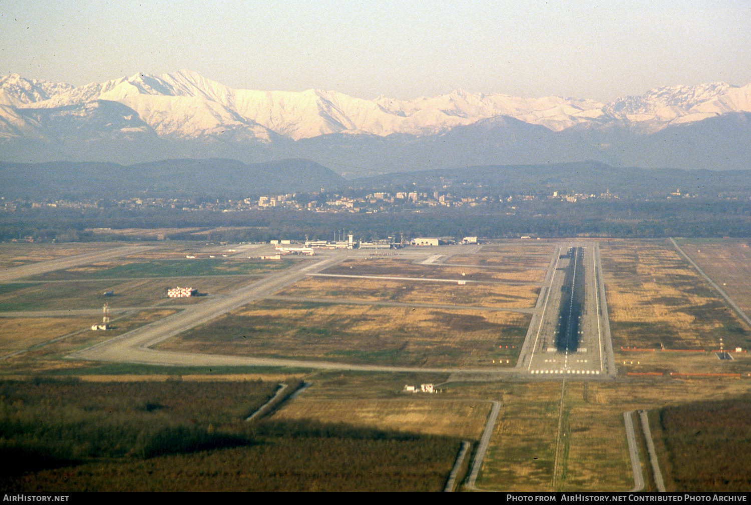 Airport photo of Milan - Malpensa (LIMC / MXP) in Italy | AirHistory.net #822767