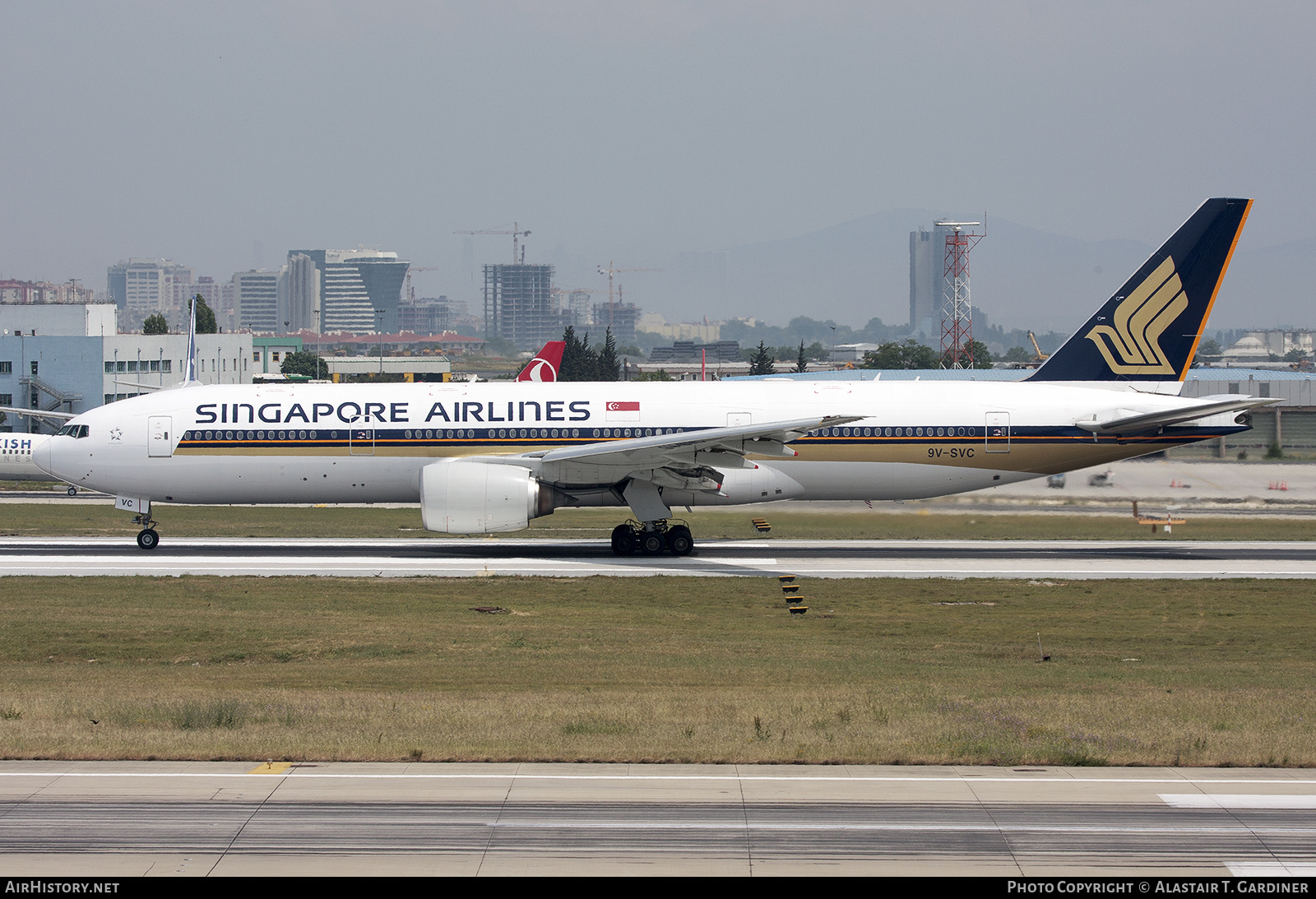 Aircraft Photo of 9V-SVC | Boeing 777-212/ER | Singapore Airlines | AirHistory.net #822779