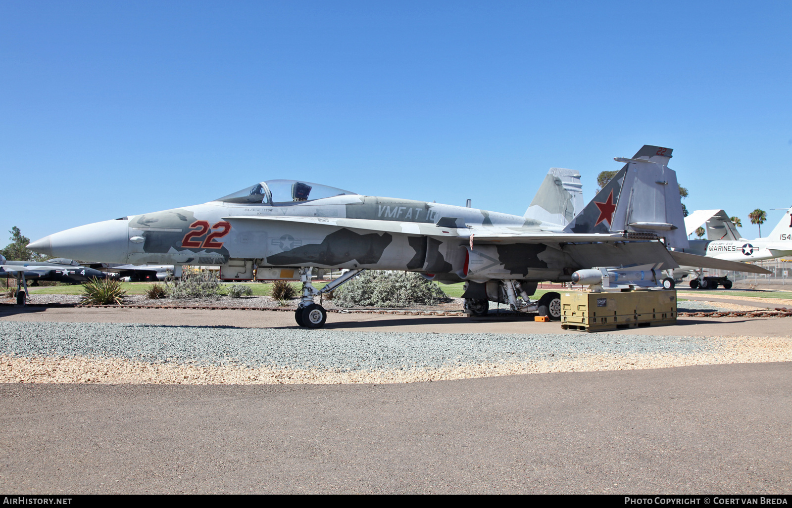 Aircraft Photo of 163152 | McDonnell Douglas F/A-18A Hornet | USA - Marines | AirHistory.net #822876