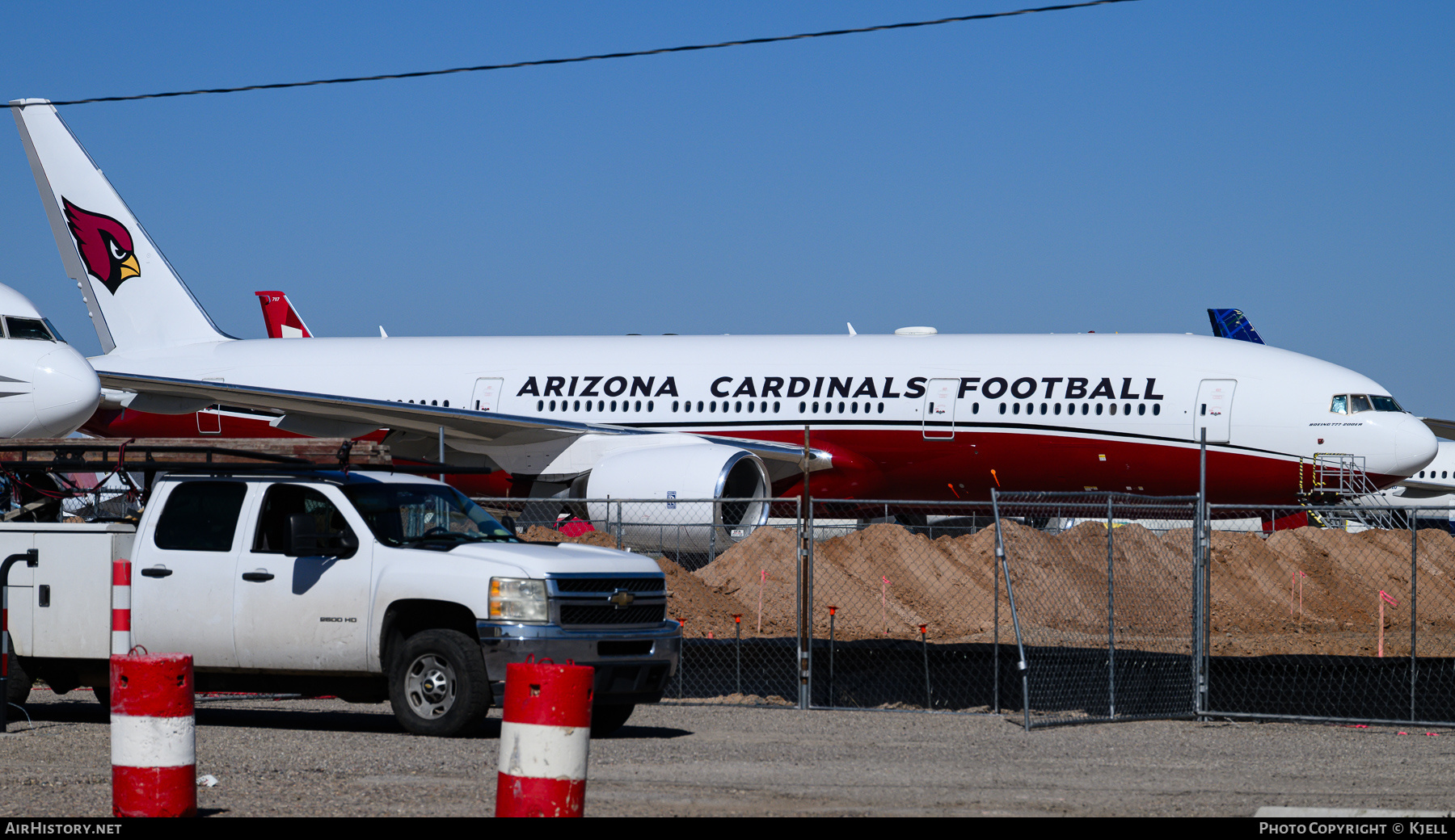 Aircraft Photo of N777AZ | Boeing 777-232/ER | Arizona Cardinals | AirHistory.net #822912