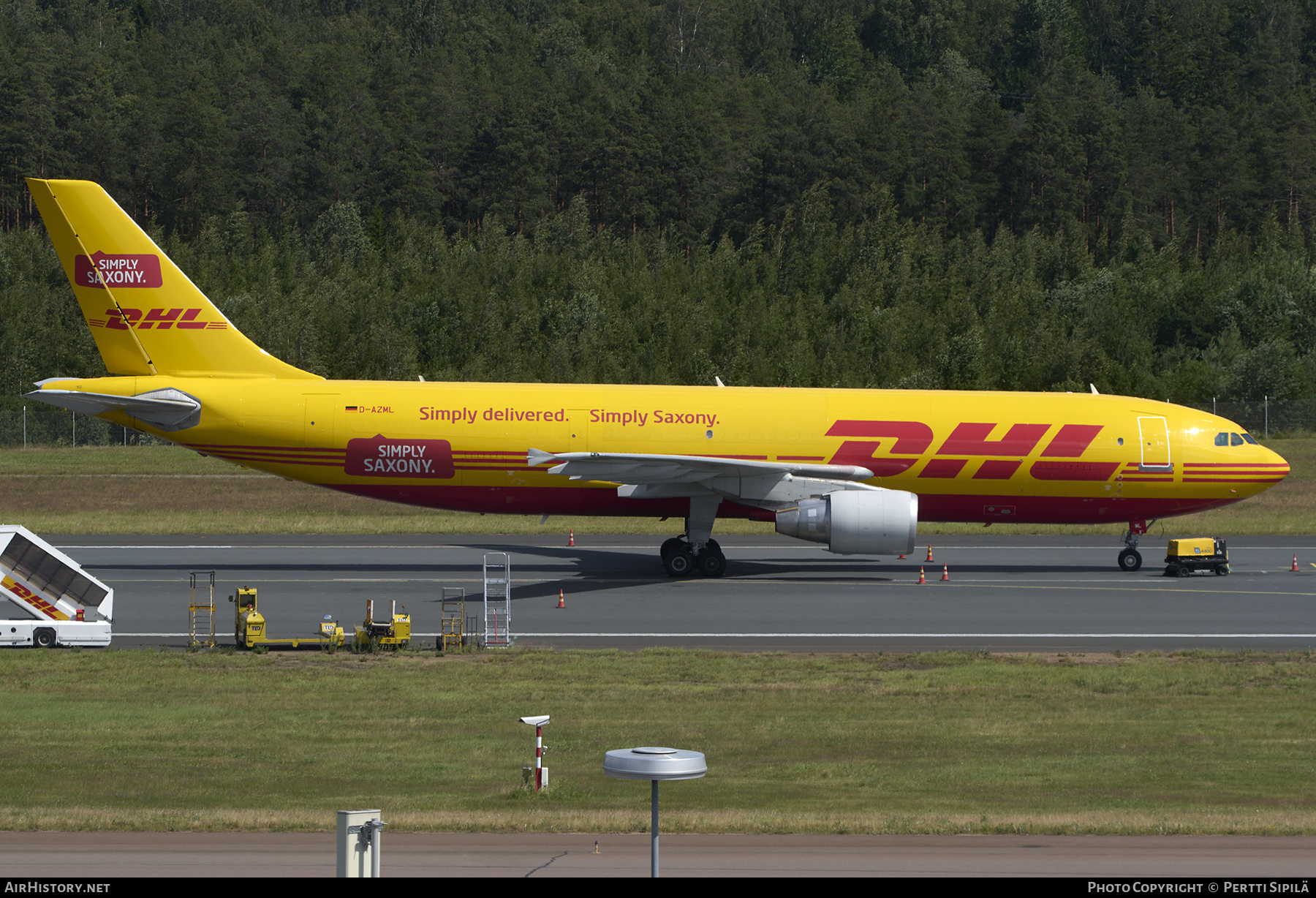 Aircraft Photo of D-AZML | Airbus A300B4-622R(F) | DHL International | AirHistory.net #822930