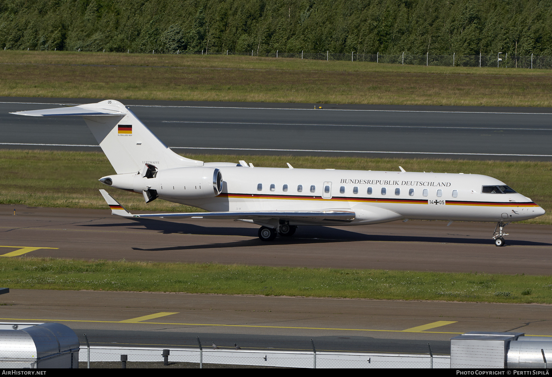 Aircraft Photo of 1405 | Bombardier Global 6000 (BD-700-1A10) | Germany - Air Force | AirHistory.net #822933