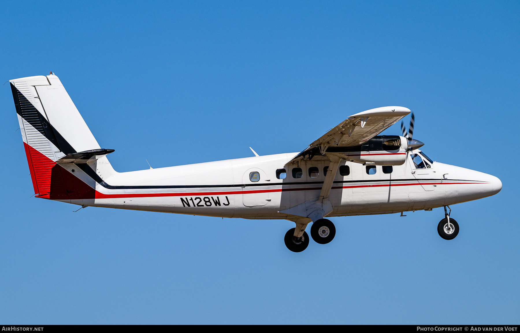 Aircraft Photo of N128WJ | De Havilland Canada DHC-6-200 Twin Otter | Skydive Arizona | AirHistory.net #822965
