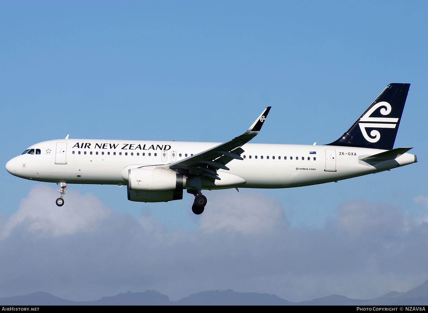 Aircraft Photo of ZK-OXA | Airbus A320-232 | Air New Zealand | AirHistory.net #822983