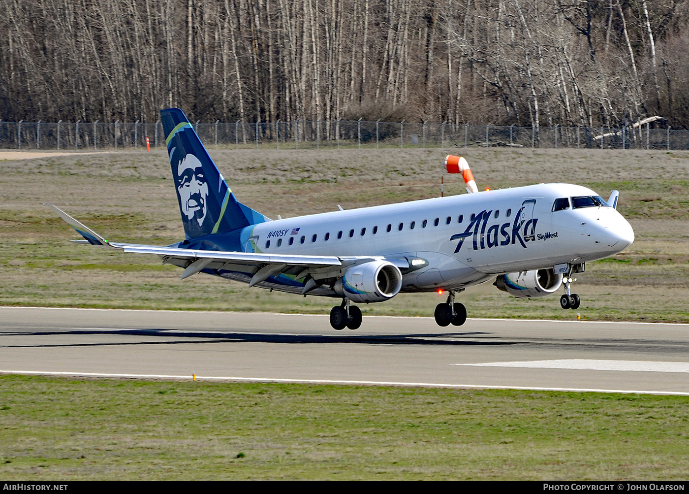 Aircraft Photo of N410SY | Embraer 175LR (ERJ-170-200LR) | Alaska Airlines | AirHistory.net #823007